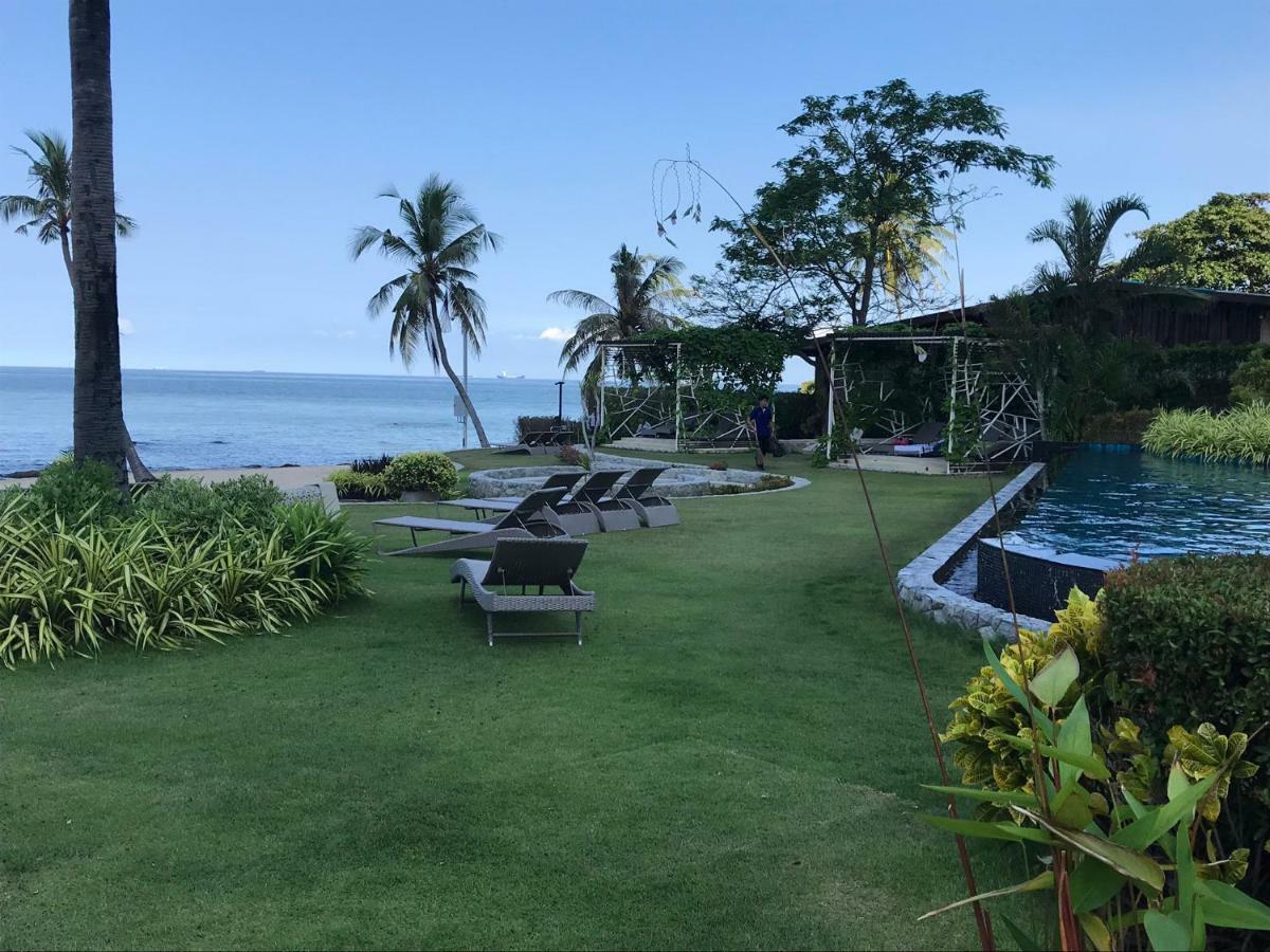 Luxurious Beachfront Паттайя Экстерьер фото